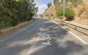 Málaga - Arroyo de las Cañas - Falta de desbroce y mantenimiento en las cunetas