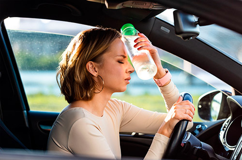 Consejos para conducir seguros durante una ola de calor